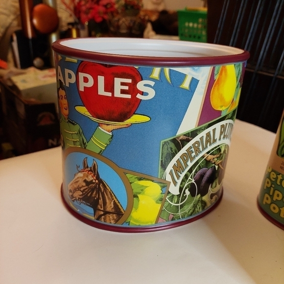 Oneida Vintage Labels Large Oval Stoneware Cookie Jar/Canister - Picture 8 of 13